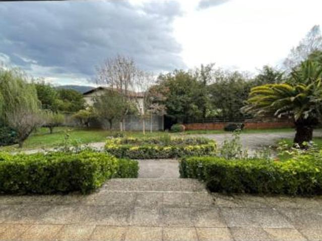 Chalet en venta en Larrabetzu, Guipúzcoa