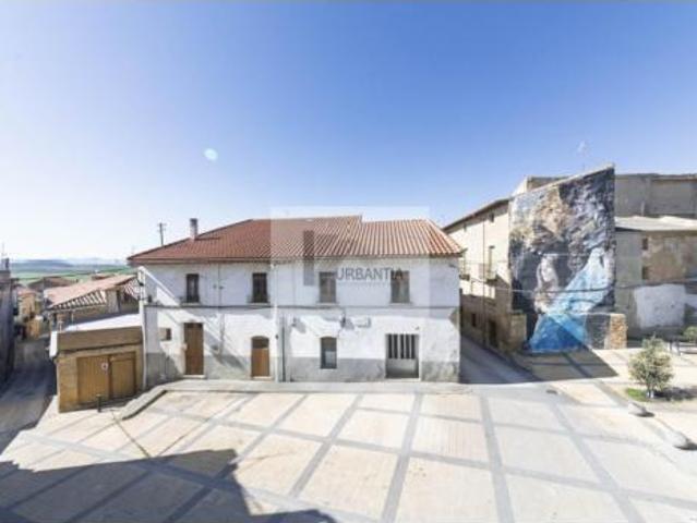 Chalet en venta en Izarbeibar-Novenera, Navarra