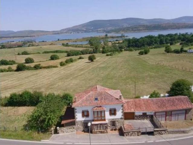 Chalet en venta en Las Rozas De Valdearroyo, Cantabria