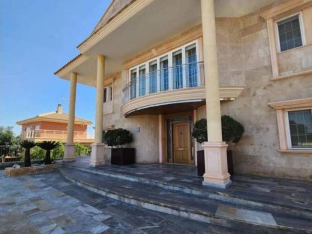 Chalet en venta en Las Torres De Cotillas