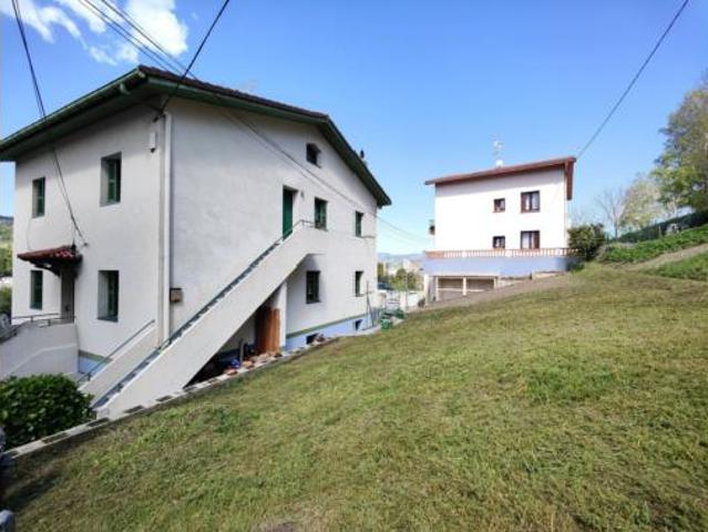 Chalet en venta en Lasarte-oria, Guipúzcoa