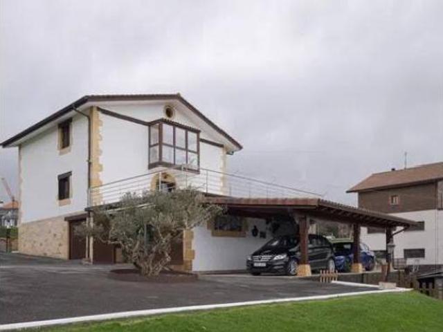 Chalet en venta en Lasarte-oria, Guipúzcoa