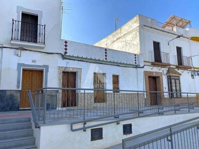 Chalet en venta en Lebrija, Andalucía