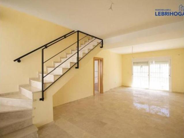 Chalet en venta en Lebrija, Andalucía