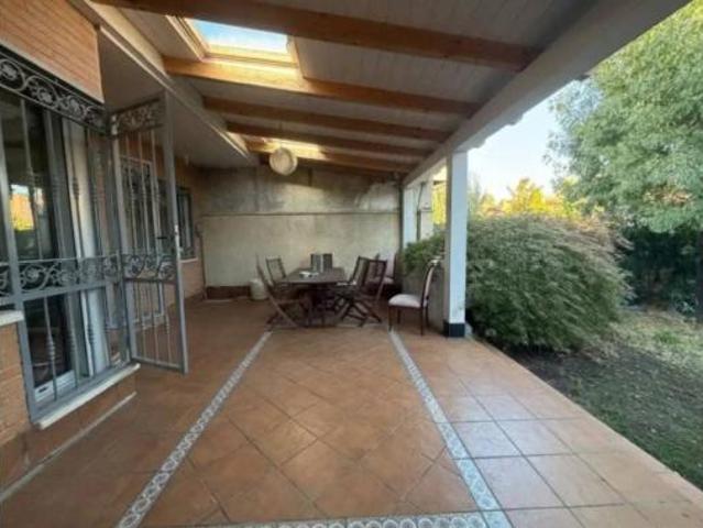 Chalet en venta en Polvoranca, Leganés