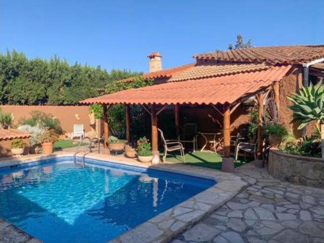 Chalet en venta en el Camp de Túria, Valencia