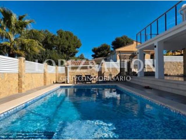 Chalet en venta en Entrepins, el Camp de Túria