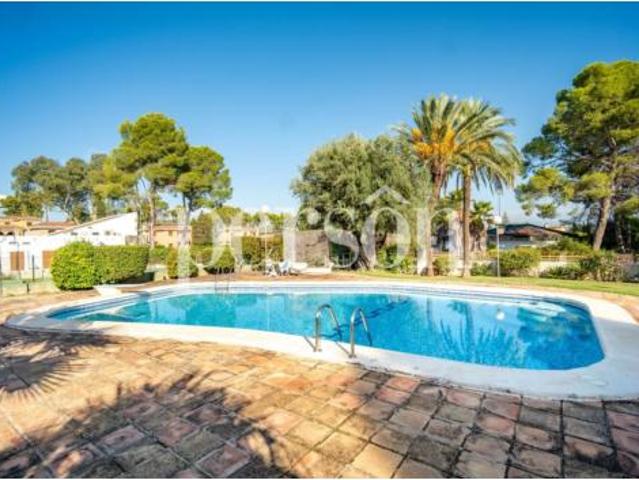 Chalet en venta en Montepilar, l'Eliana
