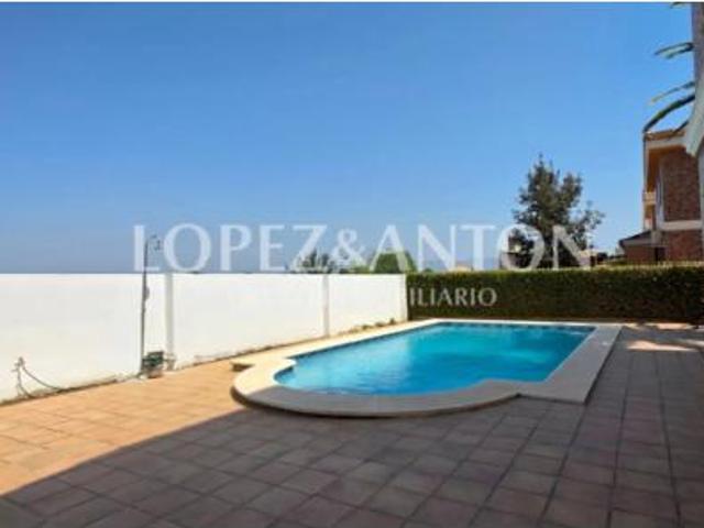 Chalet en venta en Torre del Virrey, el Camp de Túria