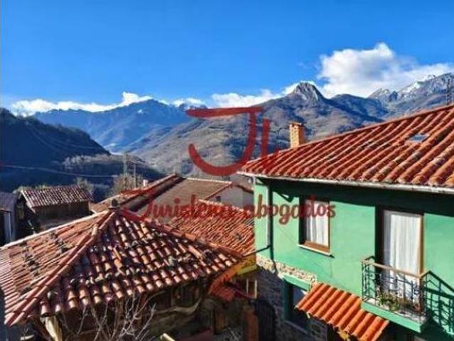 Chalet en venta en Lena, Asturias