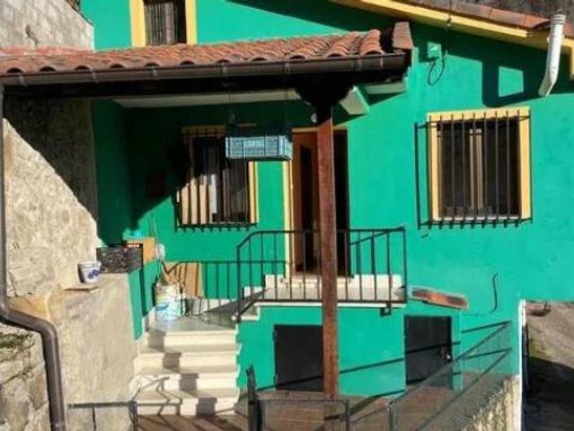 Chalet en venta en Lena, Asturias