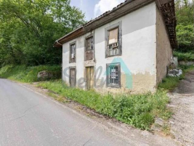 Chalet en venta en Lena, Asturias