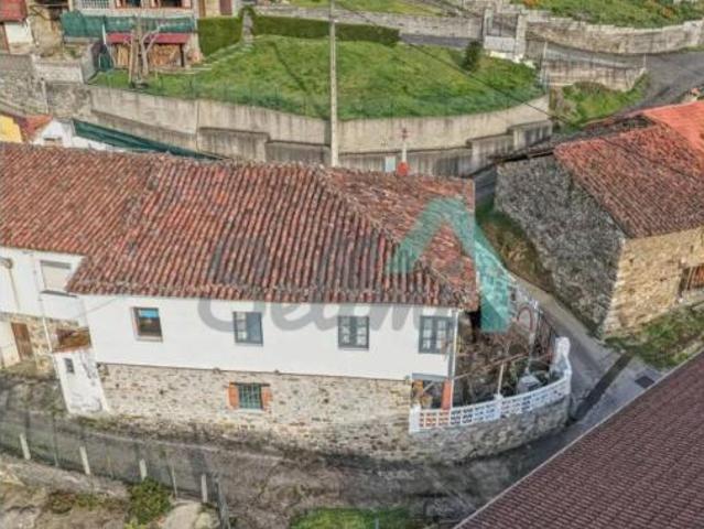 Chalet en venta en Lena, Asturias