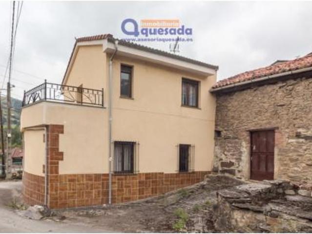 Chalet en venta en Lena, Asturias