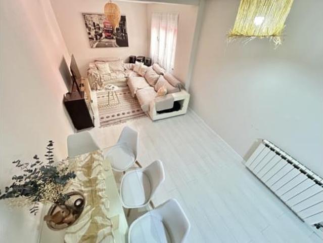 Chalet en venta en Cantamilanos, León