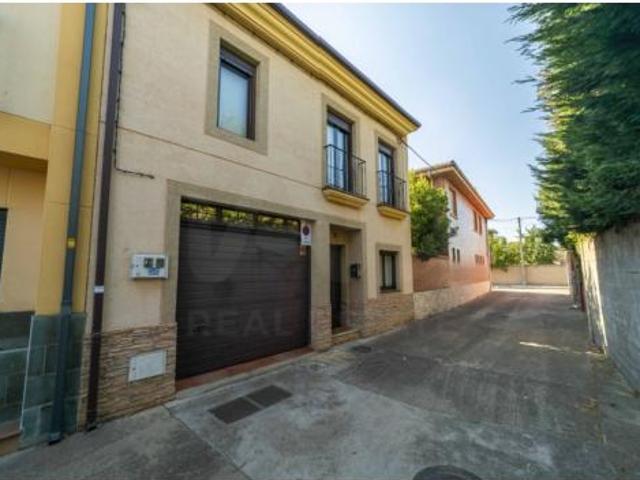 Chalet en venta en Trobajo del Cerecedo, León