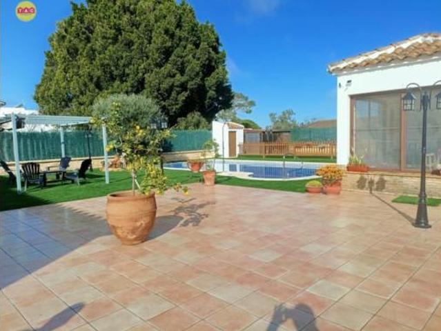 Chalet en venta en Pinares de Lepe, Costa Occidental