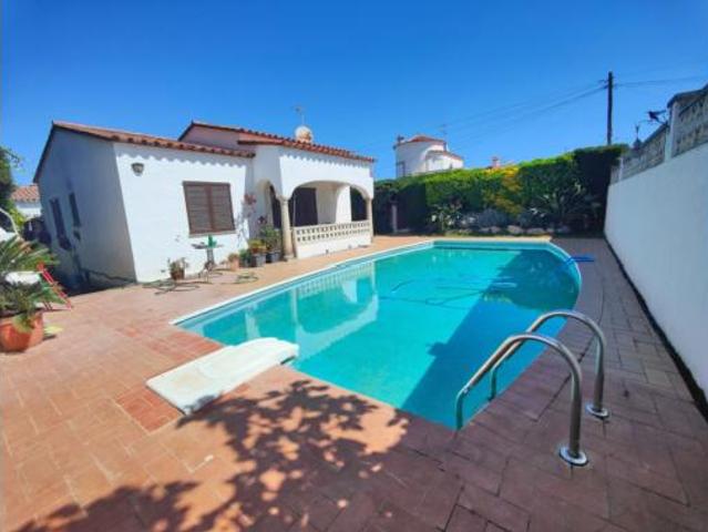 Chalet en venta en Alt Empordà, Catalunya