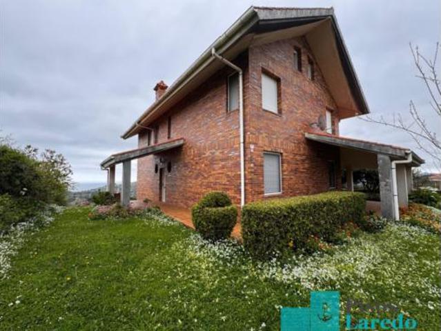Chalet en venta en Limpias, Cantabria