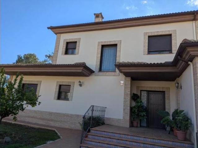 Chalet en venta en La Cruz, Linares