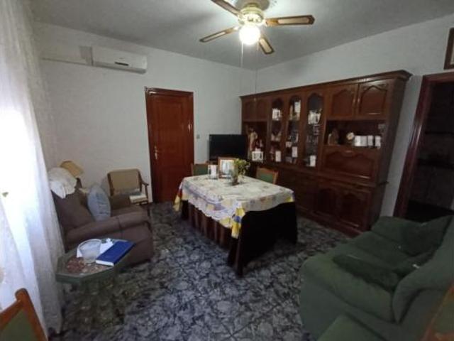 Chalet en venta en Linares, Andalucía