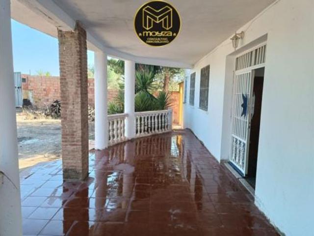 Chalet en venta en Linares, Andalucía
