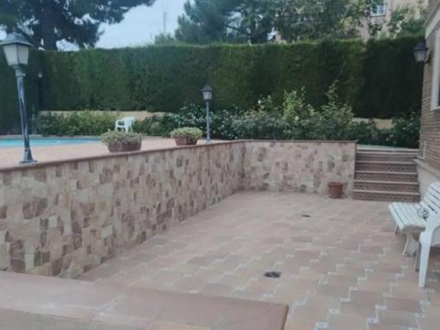Chalet en venta en Linares, Andalucía