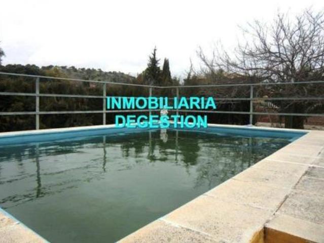 Villa en venta en Linares