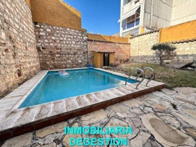 Chalet en venta en Linares, Andalucía