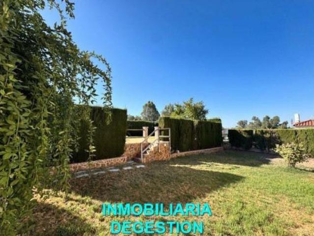 Chalet en venta en La Cruz, Linares