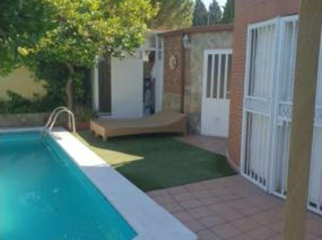 Chalet en venta en Linares, Andalucía