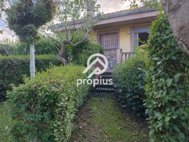 Chalet en venta en Llugo, Llanera