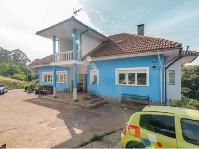 Chalet en venta en Llanera, Asturias