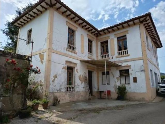 Chalet en venta en Llanera, Asturias