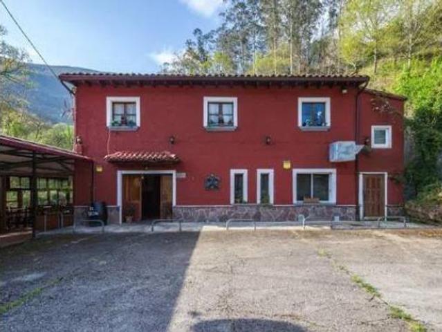 Chalet en venta en Llanuamieva, Llanes