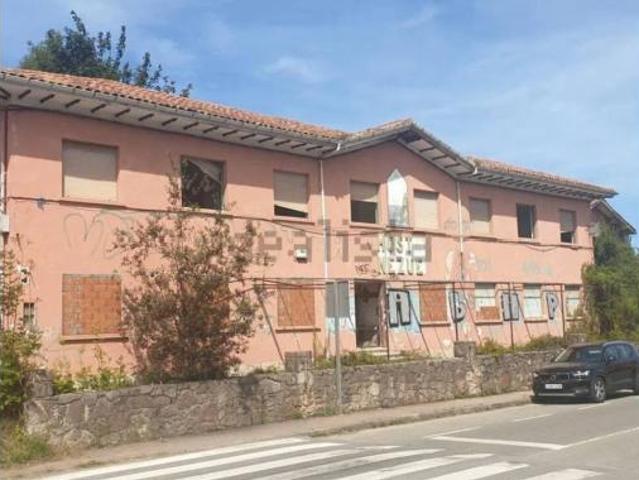 Chalet en venta en Villaḥormes, Llanes