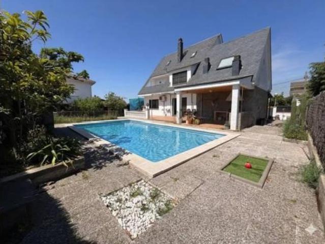 Chalet en venta en Sant Josep, Llinars del Vallès
