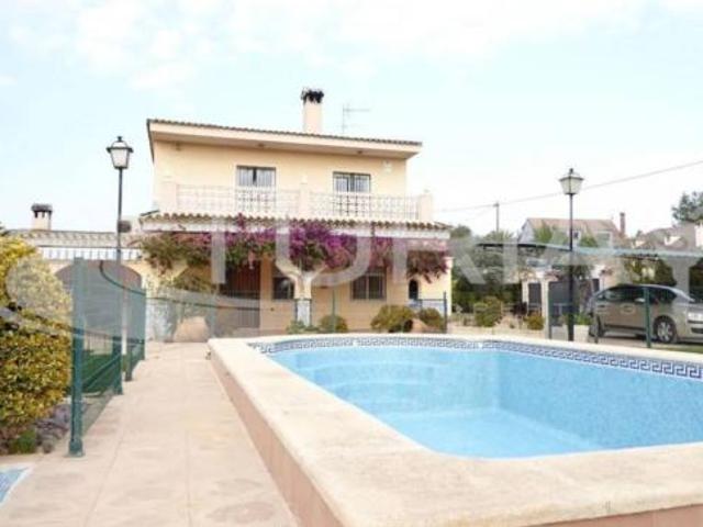 Chalet en venta en el Camp de Túria, Valencia