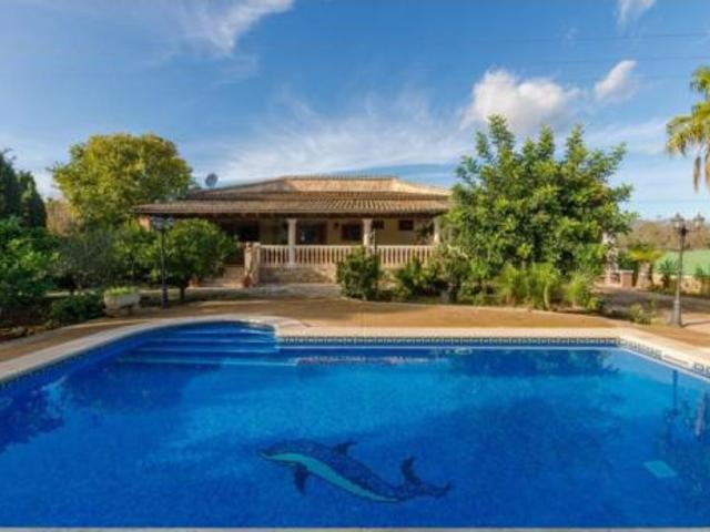 Villa en venta en Lloseta