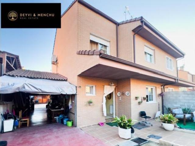 Chalet en venta en Colegio Monfort, Loeches