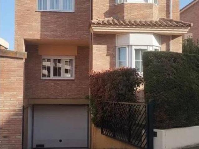 Chalet en venta en Montesoria, Logroño