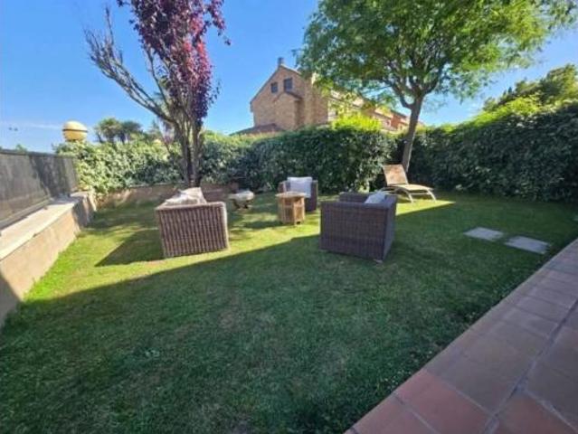 Chalet en venta en Montesoria, Logroño