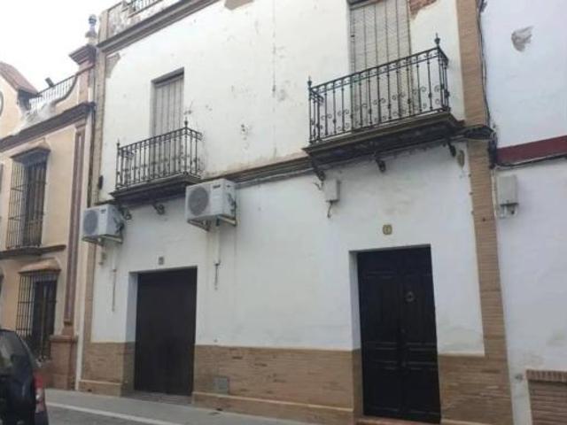 Chalet en venta en Lora Del Río, Andalucía