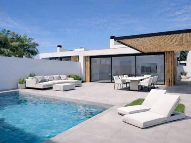 Chalet en venta en Los Alcázares