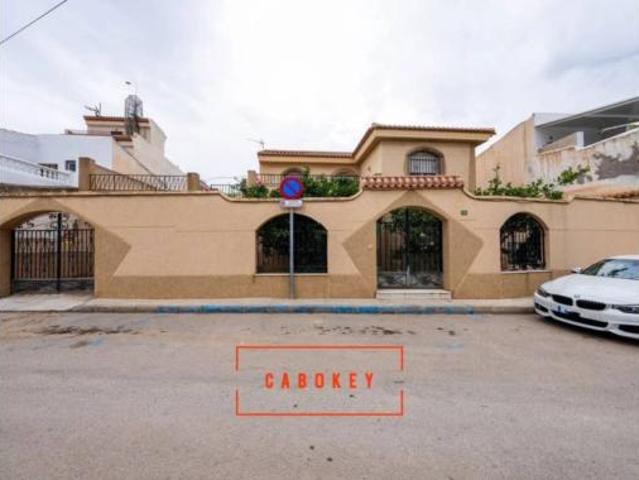 Villa en venta en Los Gallardos