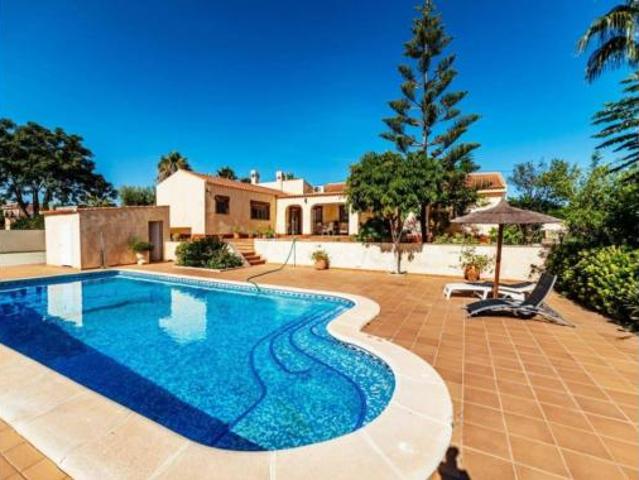 Chalet en venta en Quatre-centes Vivendes, l'Alacantí
