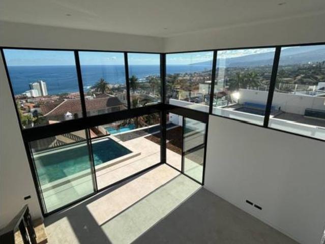 Villa en venta en Los Realejos, El Toscal
