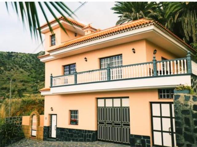 Villa en venta en Tenerife, Las Arenas