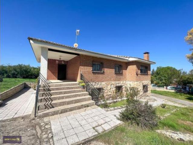 Villa en venta en Lozoyuela-navas-sieteiglesias, Urbanización Los Peñotes