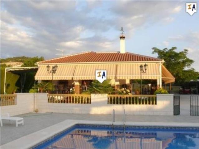 Chalet en venta en Lucena, Andalucía